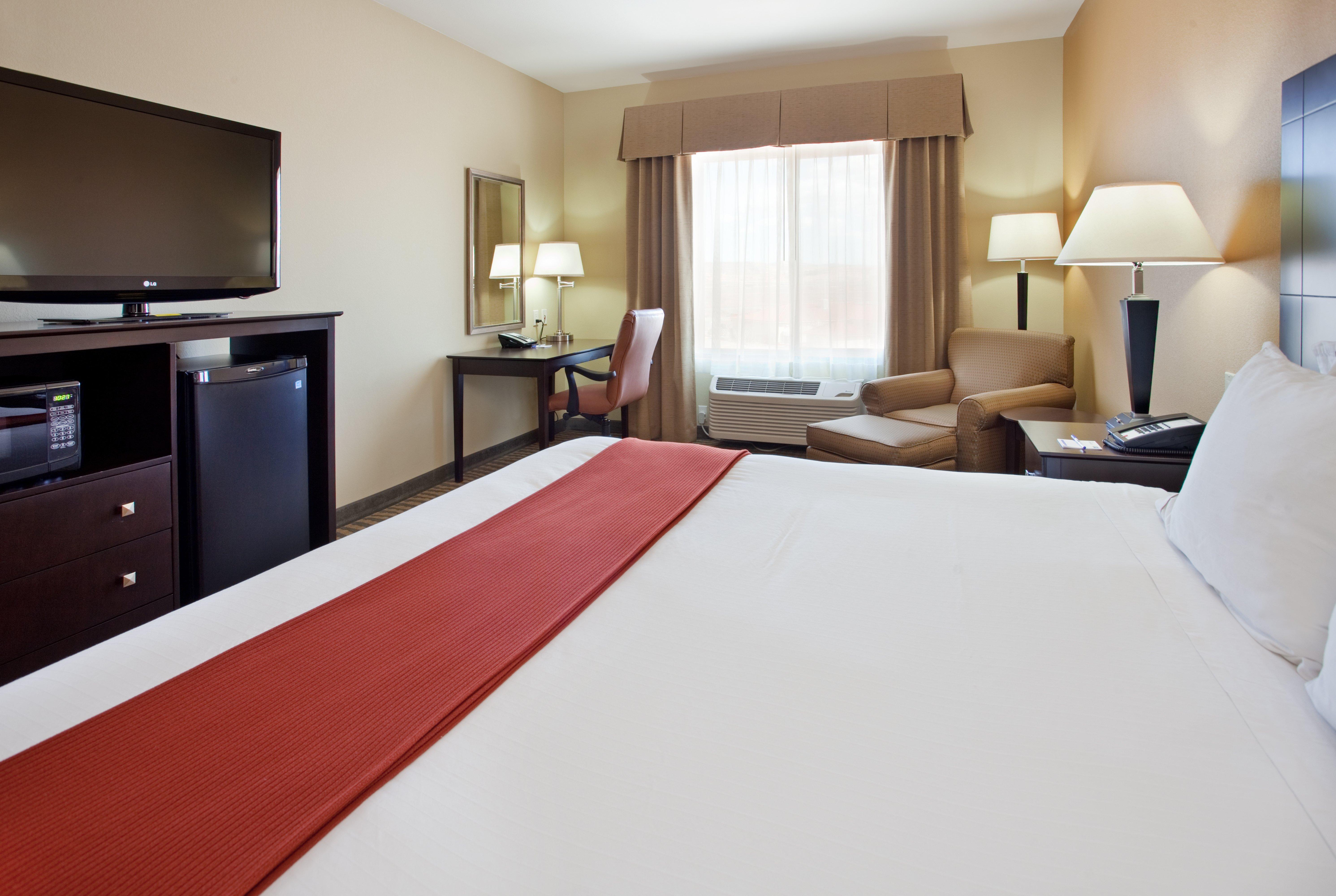 Holiday Inn Express & Suites Gallup East By Ihg Exterior foto